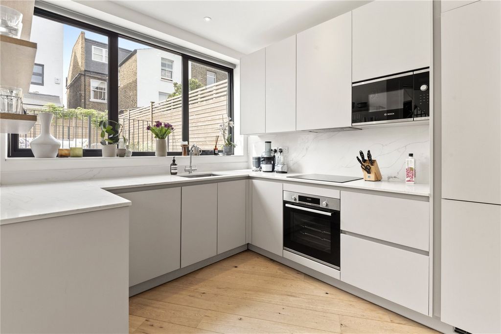 Property photo 2 of 15 Kitchen