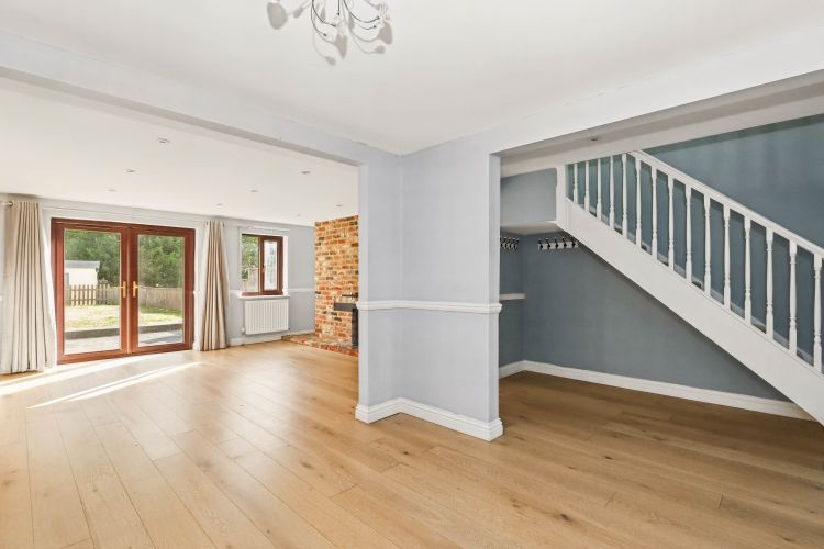 Property photo 2 of 9 340542
