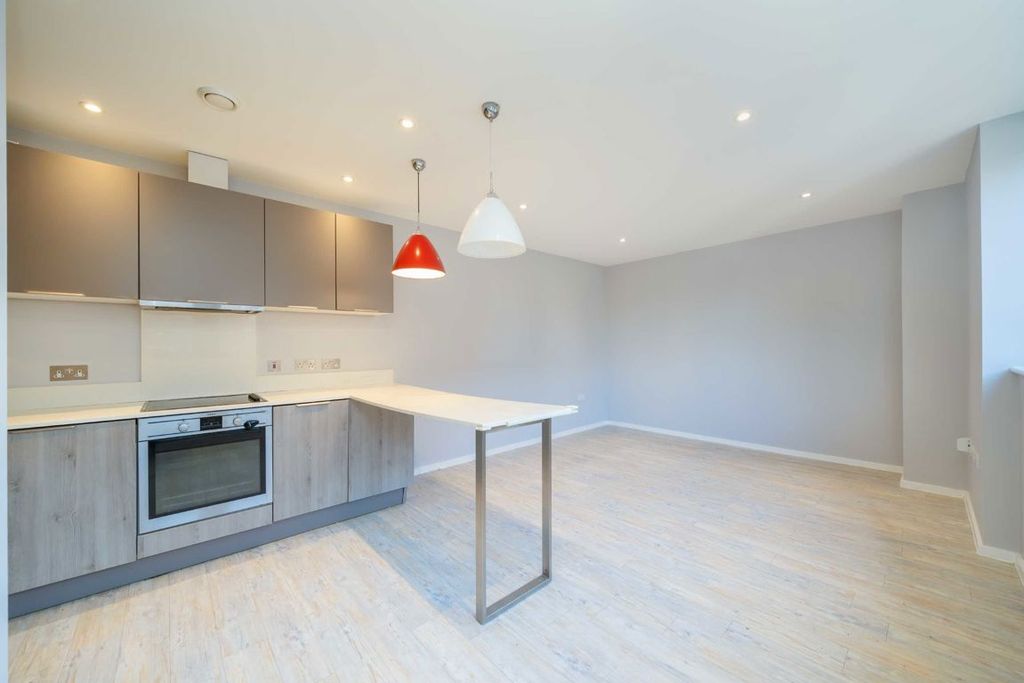 Property photo 2 of 3