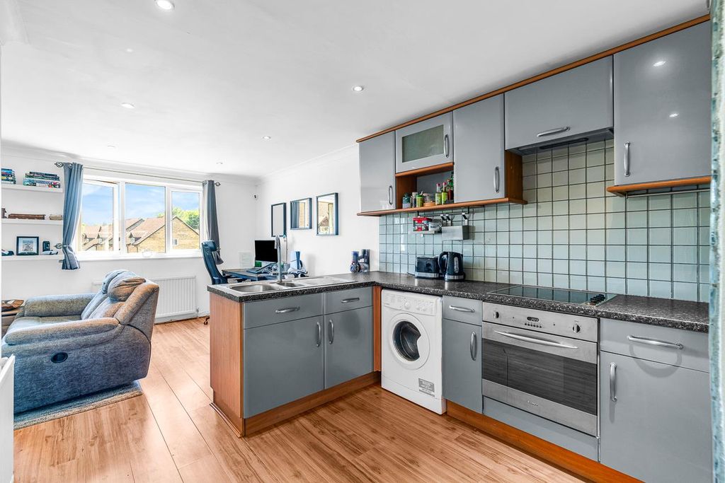 Property photo 2 of 12 Internal-S-4.Jpg