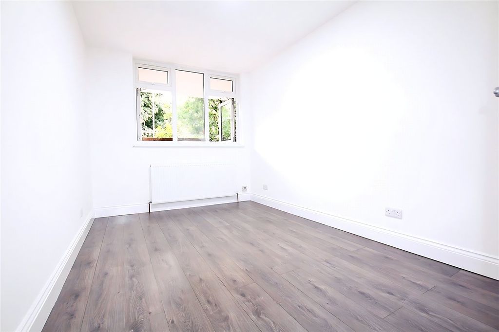 Property photo 1 of 6 Picture No. 01