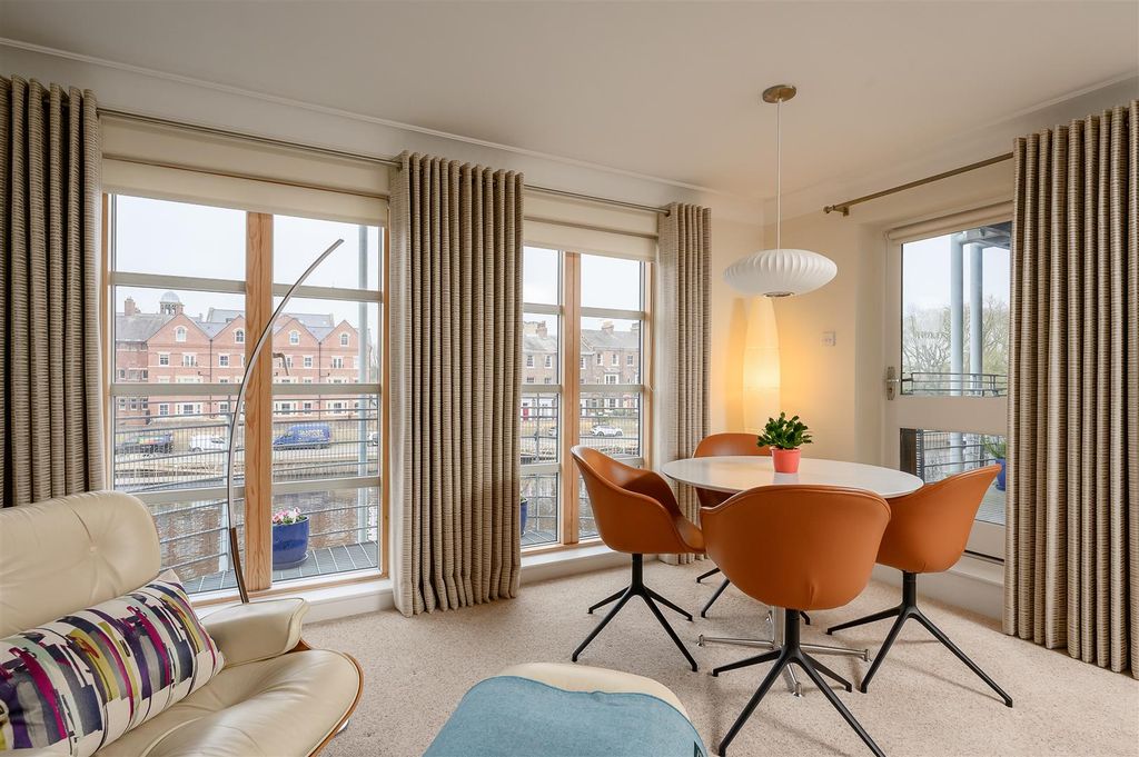 Property photo 1 of 23 Open Plan Living