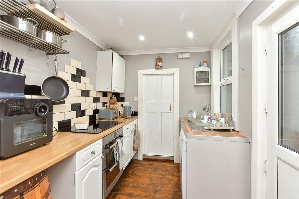 Property photo 2 of 12 Kitchen