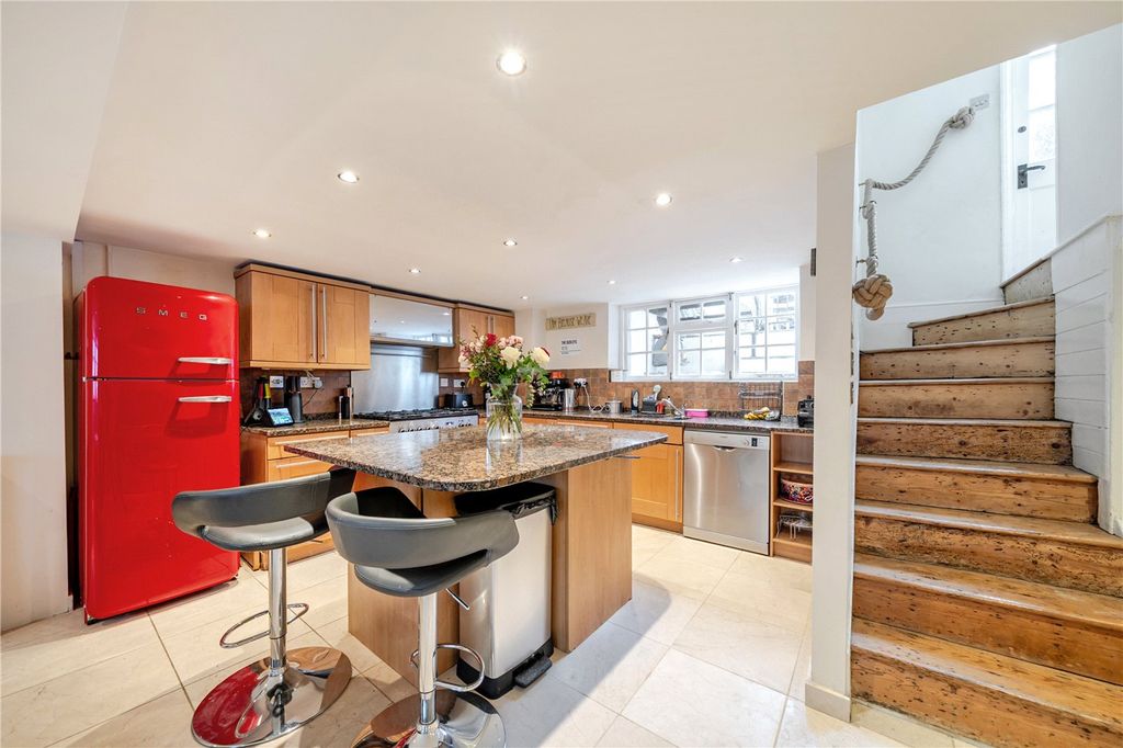 Property photo 3 of 28 Picture No. 08