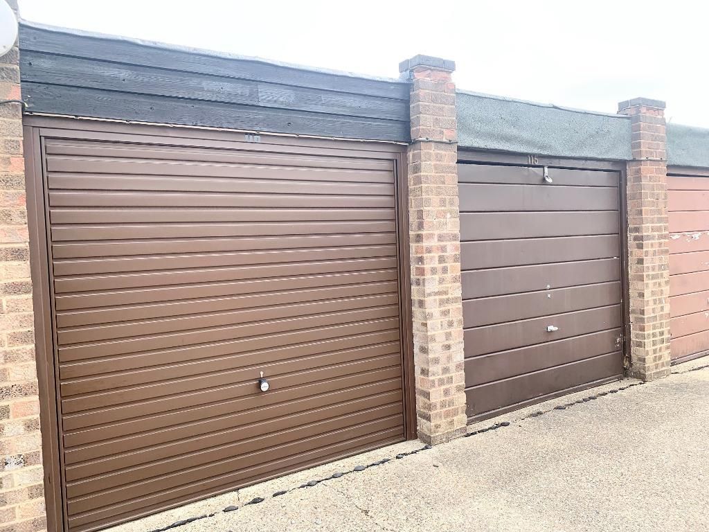 Property photo 1 of 2