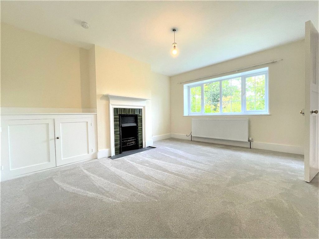 Property photo 2 of 10 Picture No. 14