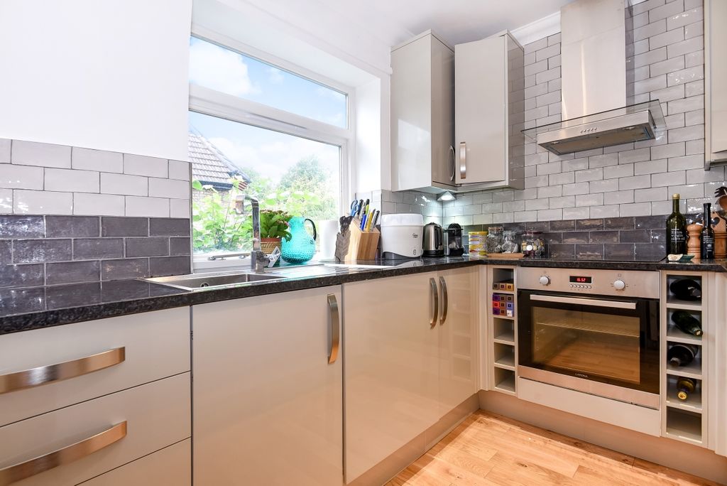Property photo 2 of 4 215367 (5)c