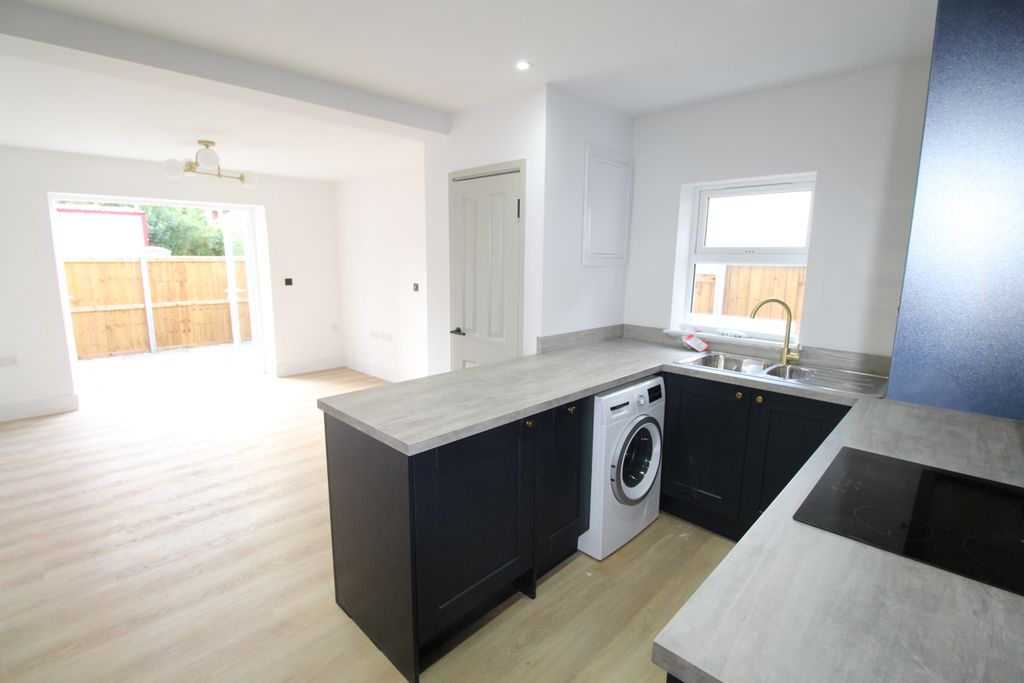 Property photo 2 of 10 Img_5843
