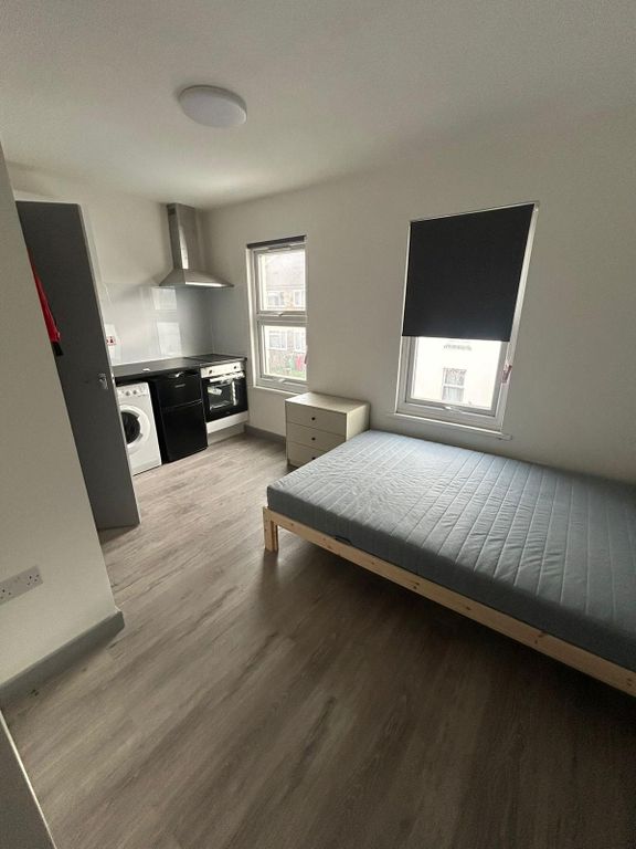 Property photo 3 of 3