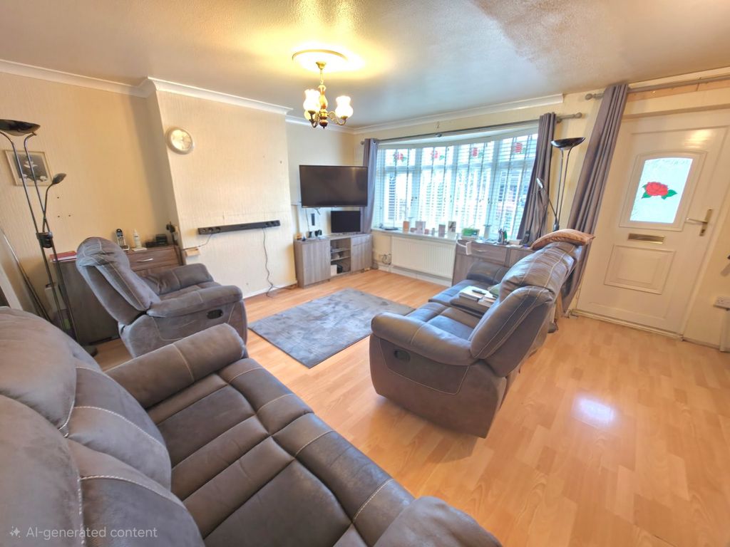 Property photo 2 of 19 Lounge