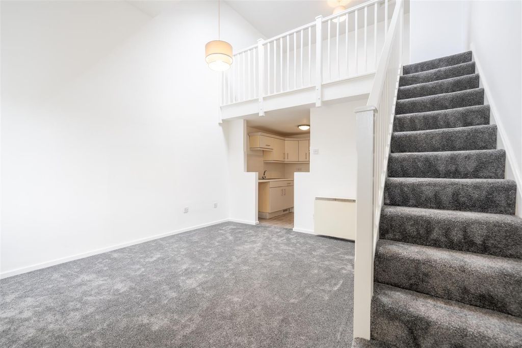 Property photo 3 of 6 Living Room