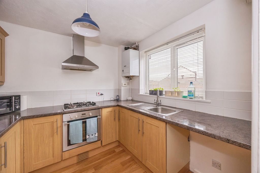 Property photo 2 of 16