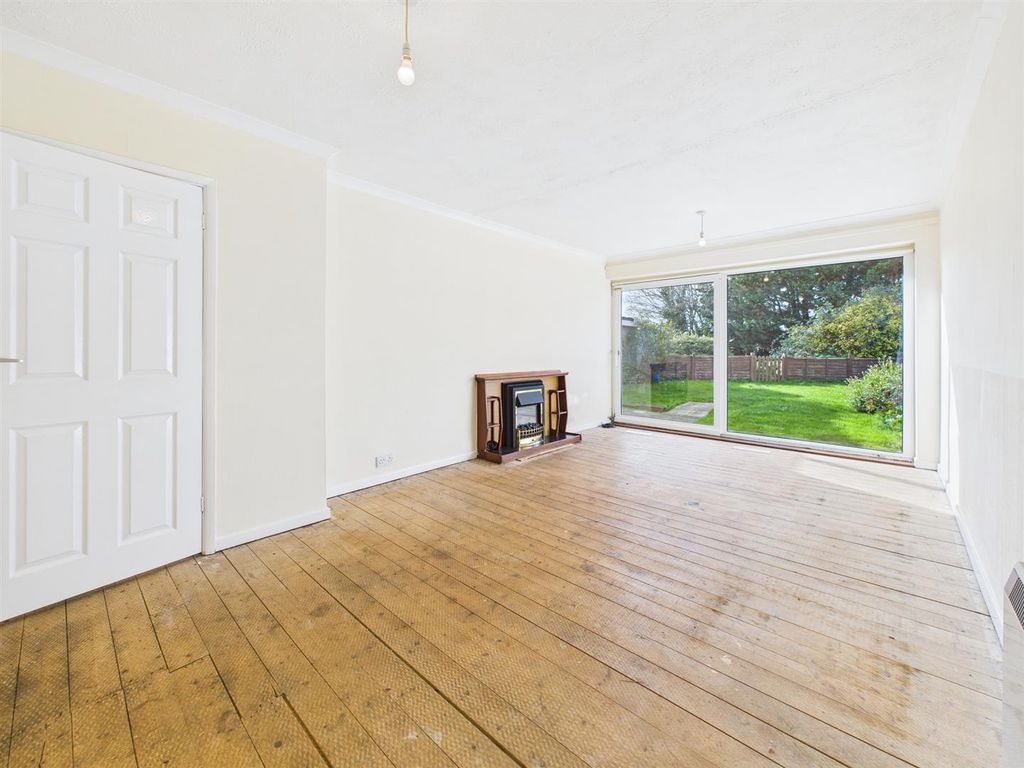 Property photo 2 of 9 Cam05510G0-Pr0108-Still005.Jpg