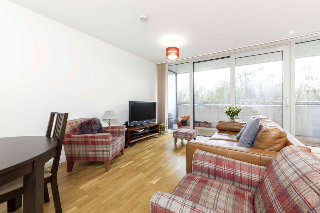 Property photo 2 of 5