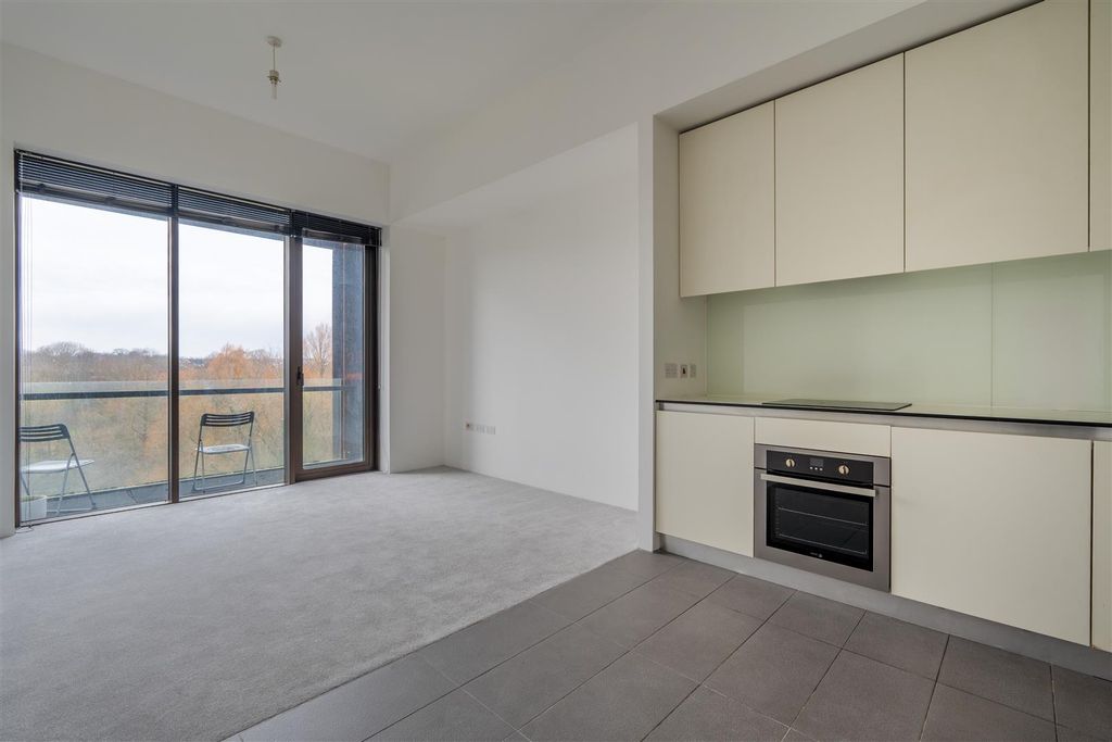 Property photo 3 of 6 Dsc00166-Hdr-Edit.Jpg