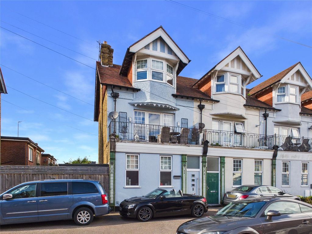 Property photo 1 of 25 Picture No. 35