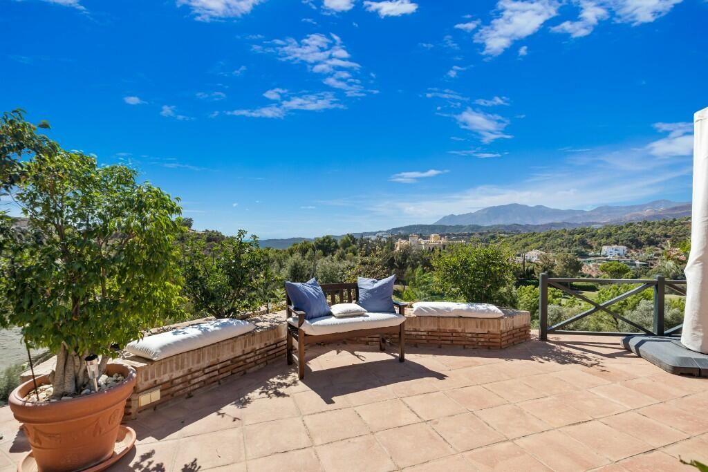 Property photo 1 of 3