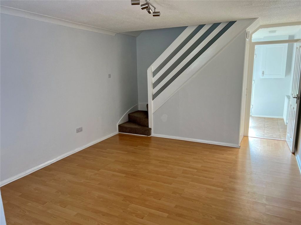 Property photo 2 of 12 Imported Image