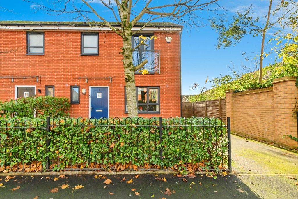 Property photo 2 of 20 External Front