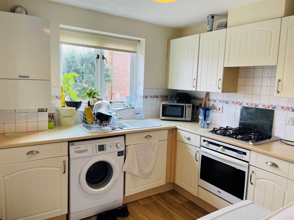 Property photo 3 of 7