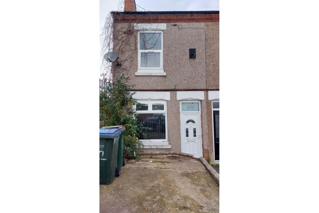 Property photo 1 of 10 Front