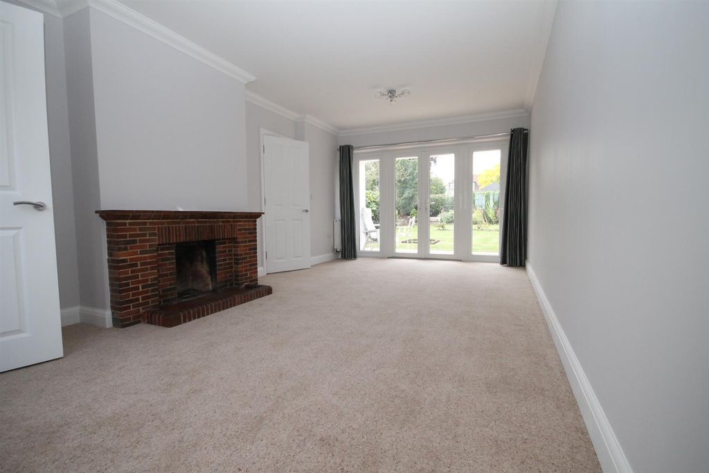Property photo 2 of 12 Img_4477.Jpg