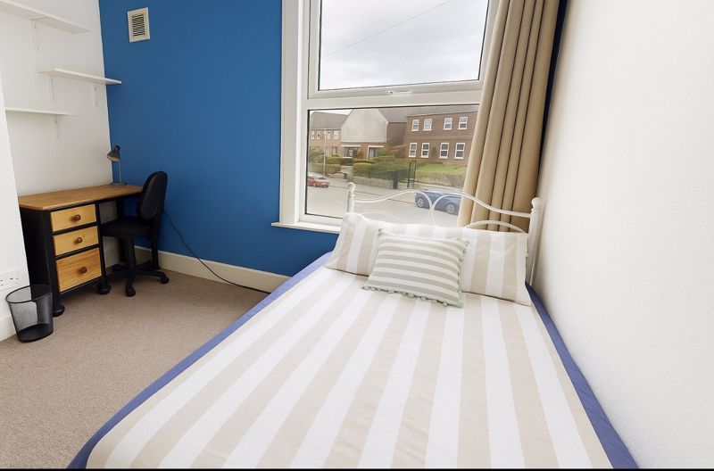 Property photo 2 of 11 Photo 25