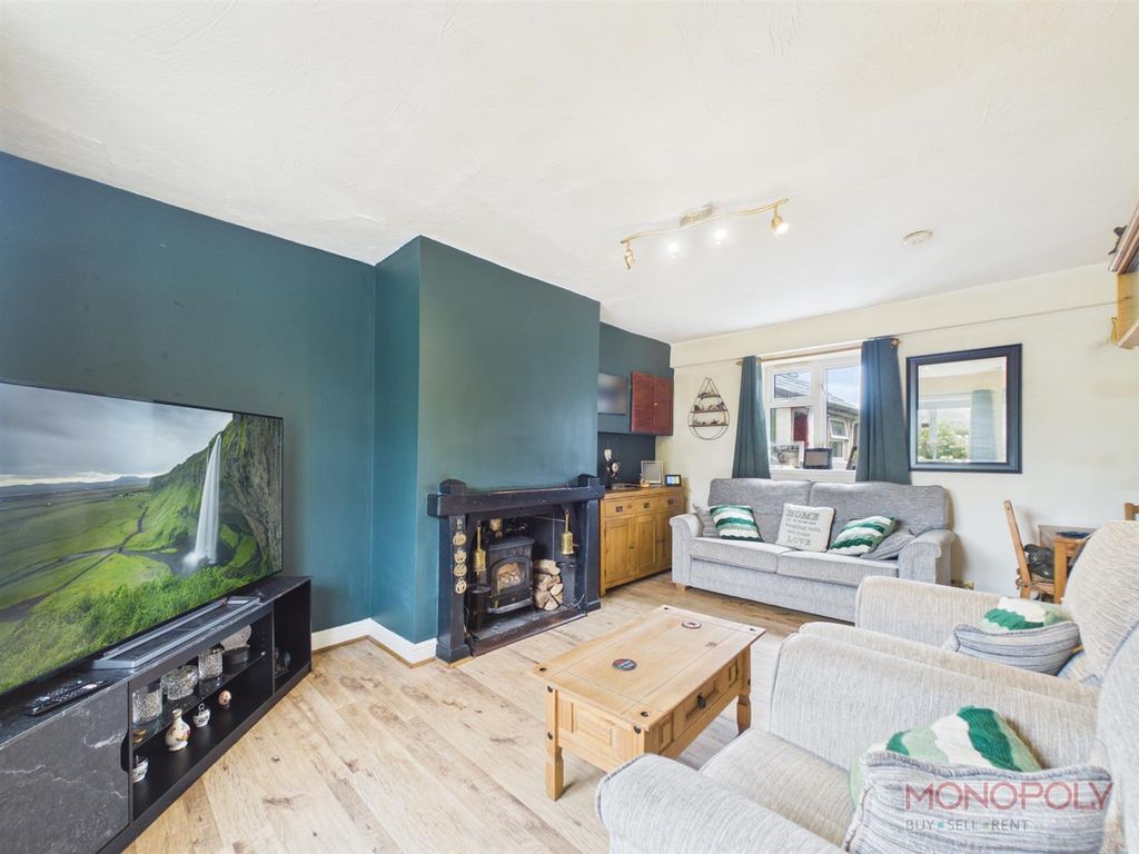 Property photo 2 of 30 Cam03815G0-Pr0472-Still004.Jpg