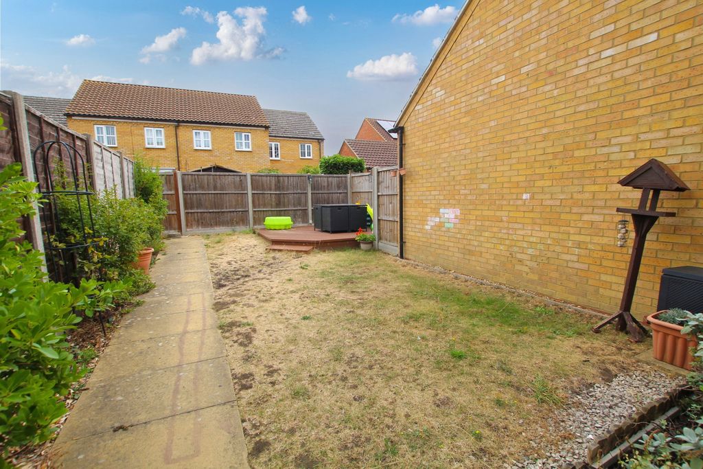 Property photo 3 of 19