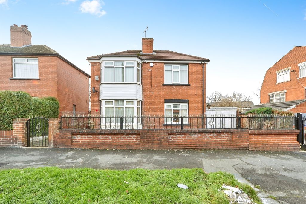 Property photo 1 of 17