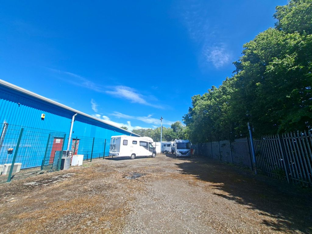 Property photo 2 of 5 2016.Jpg