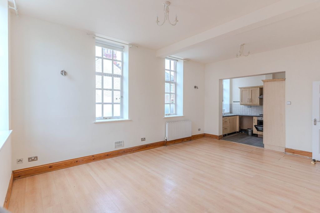 Property photo 2 of 12 Picture No. 01