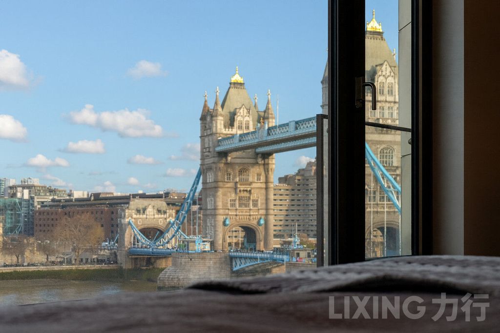 Property photo 3 of 34