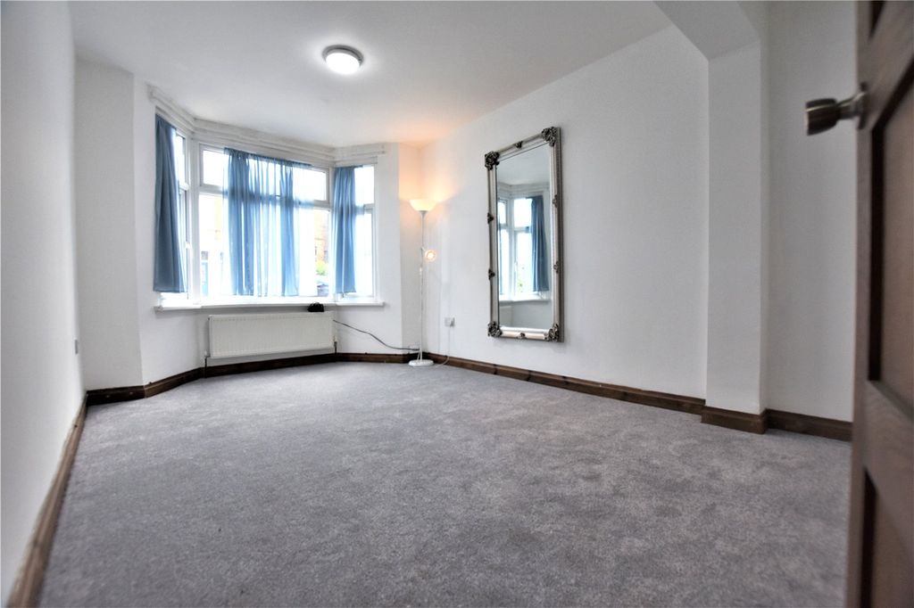 Property photo 2 of 31 Picture No. 04