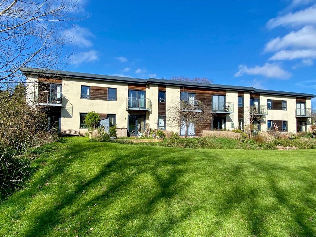 Property photo 2 of 16 Picture No. 05