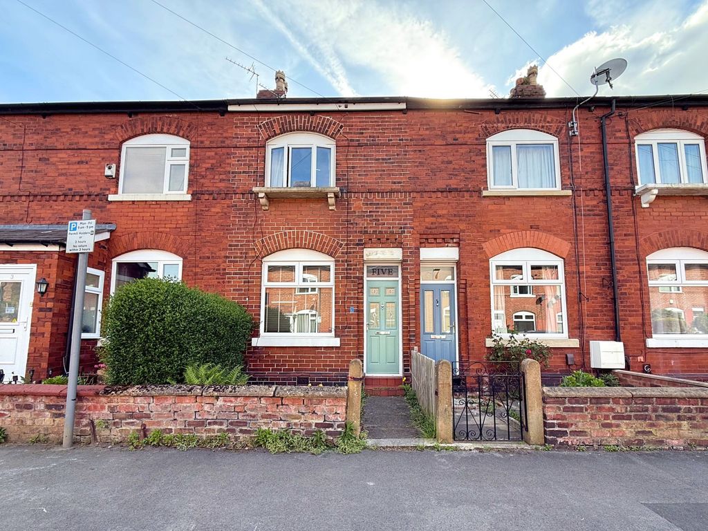 Property photo 1 of 17