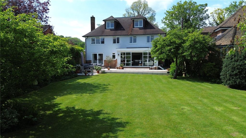 Property photo 2 of 12 Picture No. 02