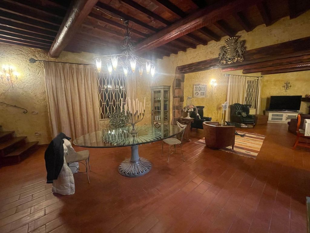 Property photo 1 of 30