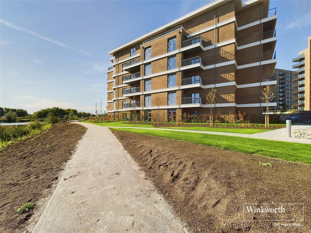 Property photo 1 of 17 Picture No. 01