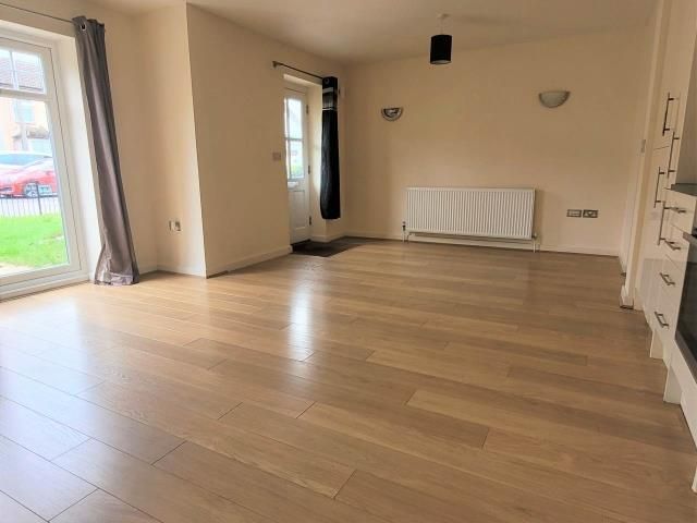 Property photo 3 of 7 Lounge 2 (2).Jpg