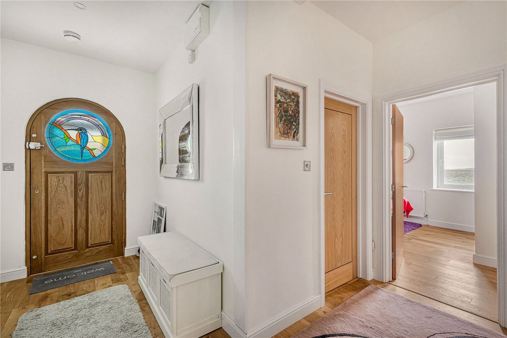 Additional image 11 of 3 bed flat for saleEsplanade Road, Newquay, Cornwall TR7