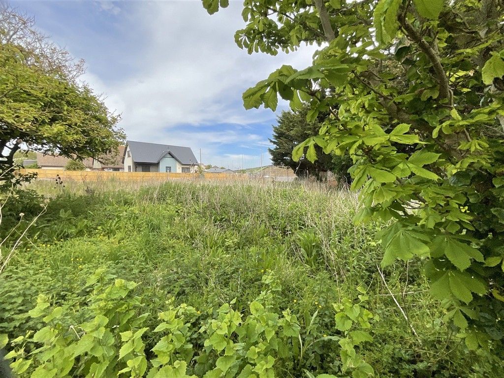Property photo 3 of 8 Plot