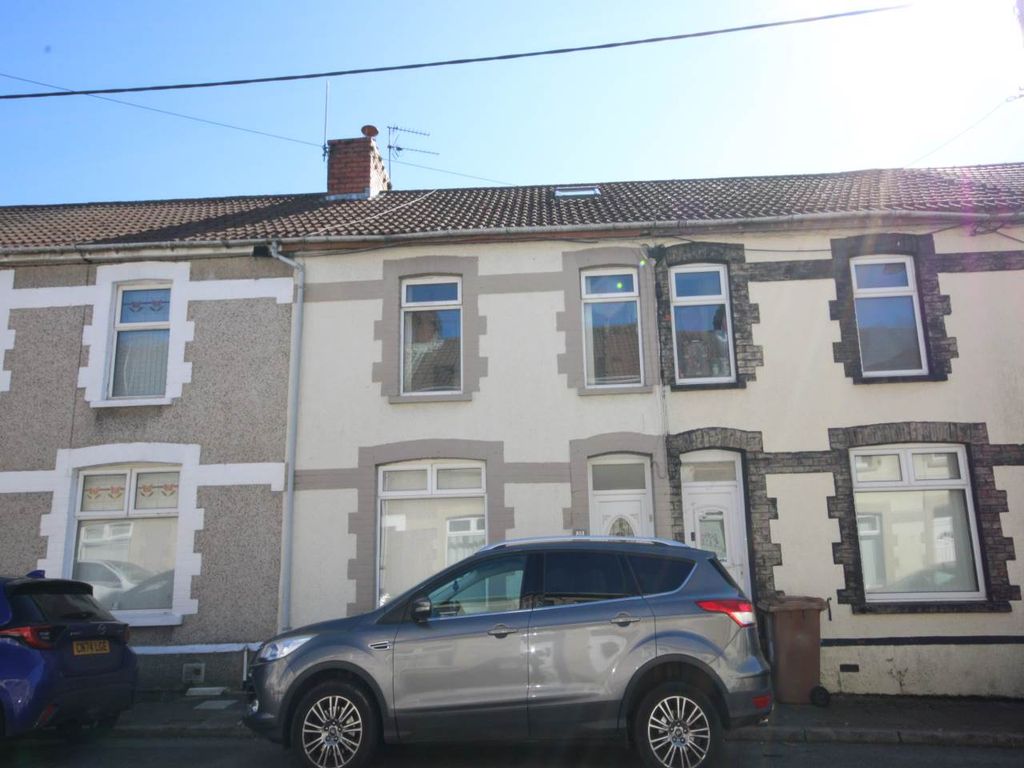 Property photo 1 of 16 Img_0122