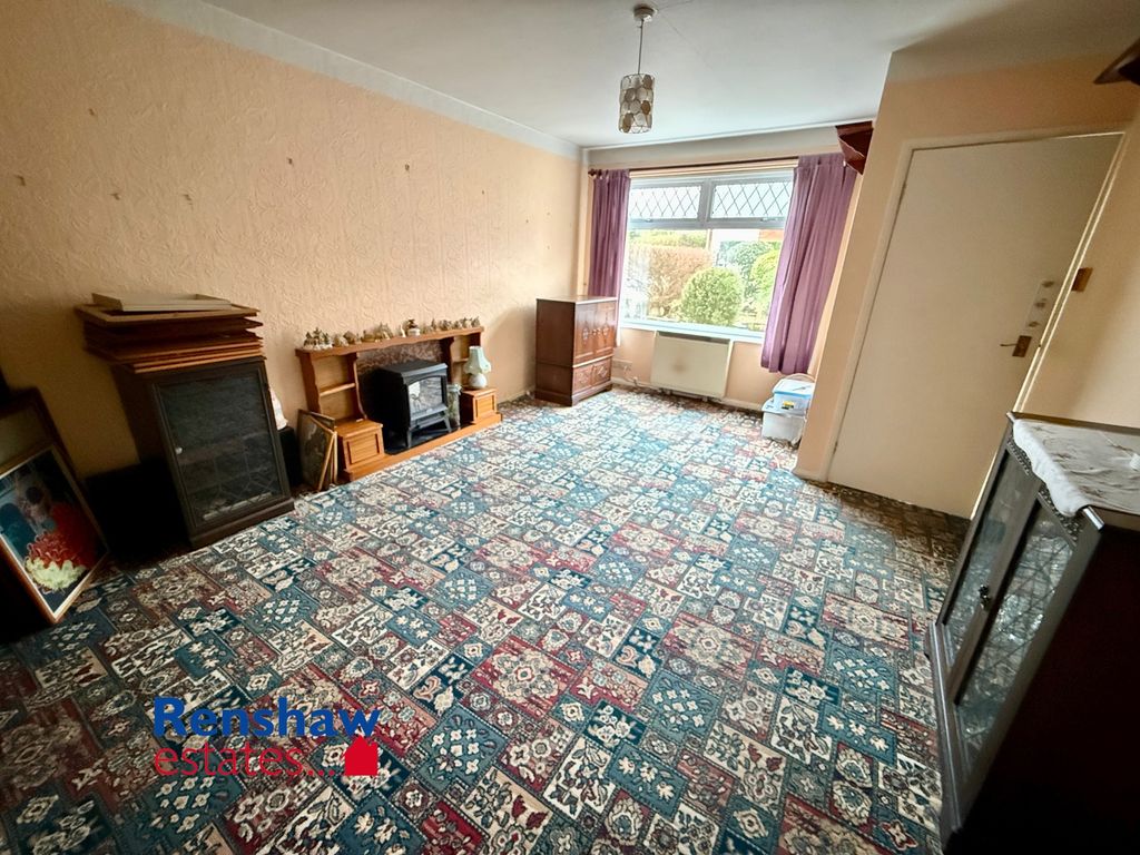 Property photo 2 of 12 L (1)