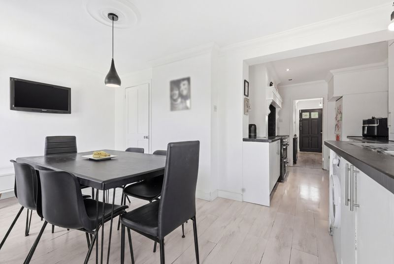 Property photo 3 of 21 Photo 7