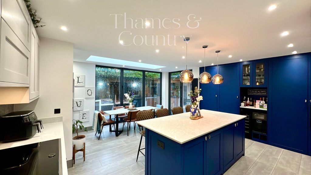 Property photo 3 of 71 Img_5448.Jpeg