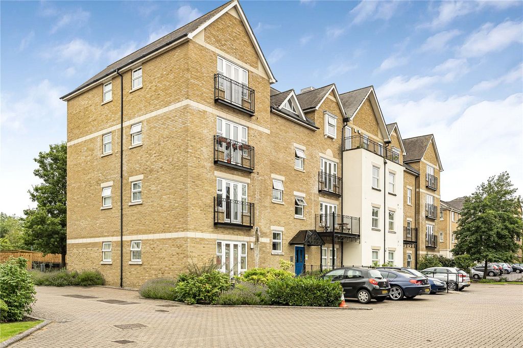 Property photo 1 of 10 Photo 10