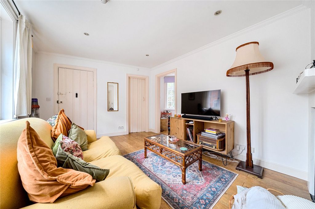 Property photo 3 of 9 Picture No. 14