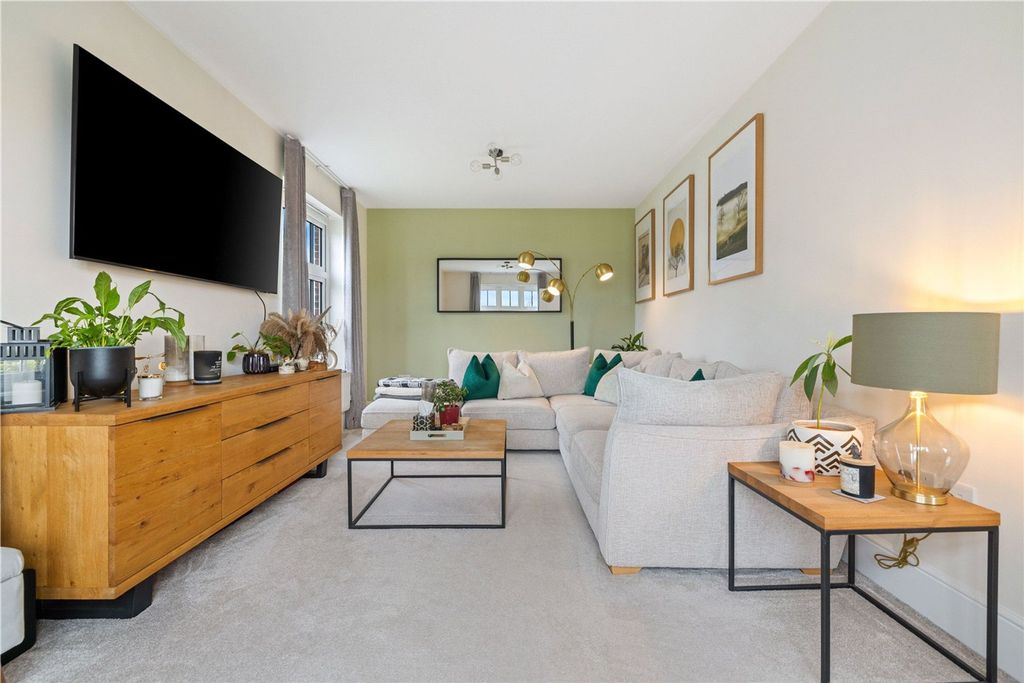 Property photo 2 of 23 Living Room