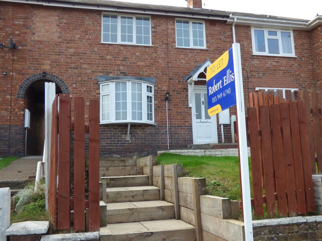 Property photo 1 of 17 28 West Ave - Ext1.Jpg